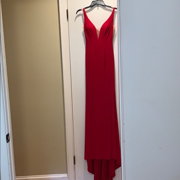 Beautiful candy apple red prom dress! - Picture 5 of 9